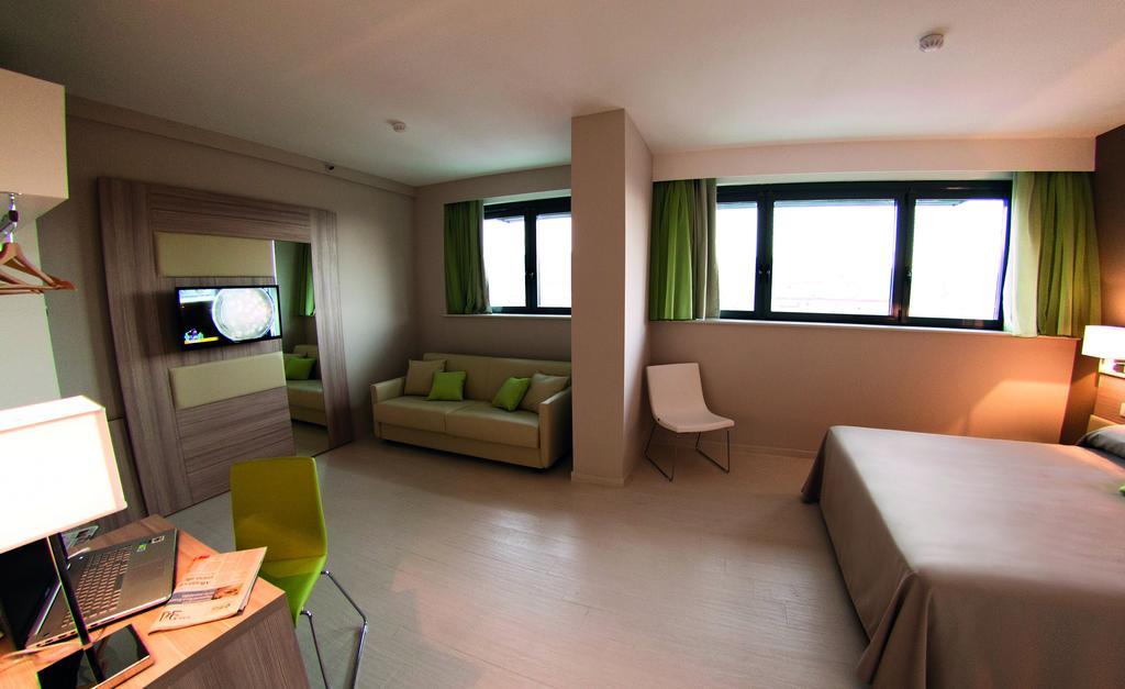 Hotel Cristina Napoli Esterno foto