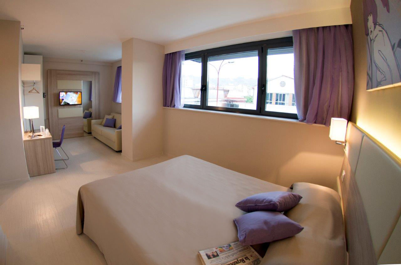 Hotel Cristina Napoli Esterno foto