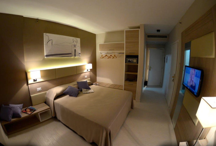 Hotel Cristina Napoli Esterno foto